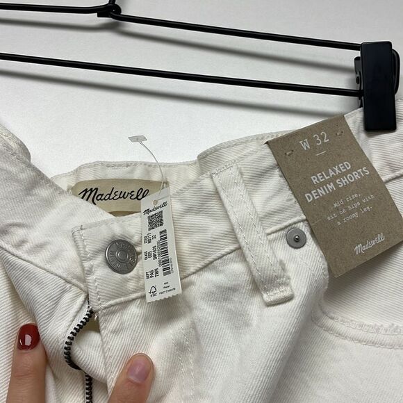 Madewell Relaxed Denim Shorts* - Picture 3 of 8